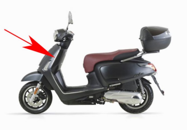 sierstrip Kymco origineel beenschild links chroom new like 64314-acc1-e10-f1p