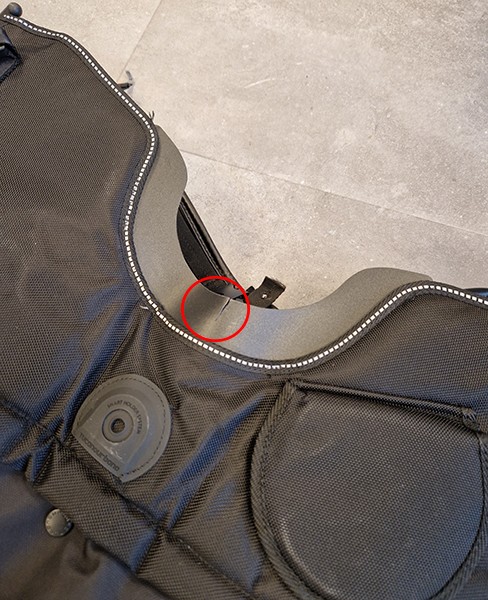 beenkleed tucano thermoscud !!SCHADE/klein scheurtje!! metropolis r173 pro