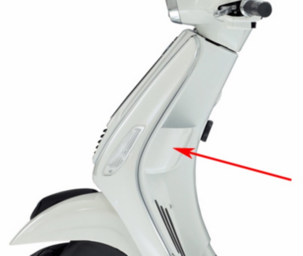opbergvak Piaggio origineel links wit monte 544 vespa S 65429400br