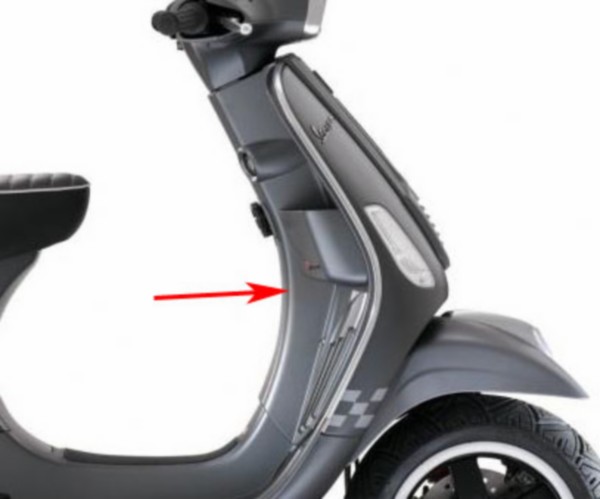 beenschild Piaggio origineel grijs titanio 742/B vespa S 67495400ez