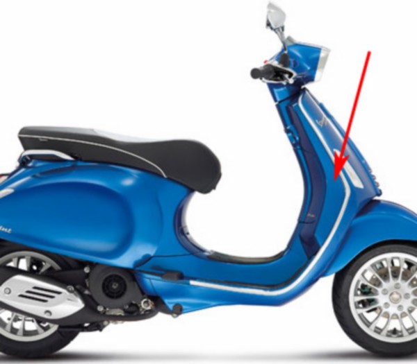 beenschild Piaggio origineel blauw azzurro 261/a sprint 1b003620500dq
