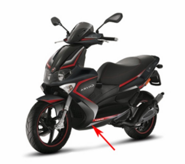 onderspoiler Piaggio origineel zwart lucido 94 runner rst 6565236090