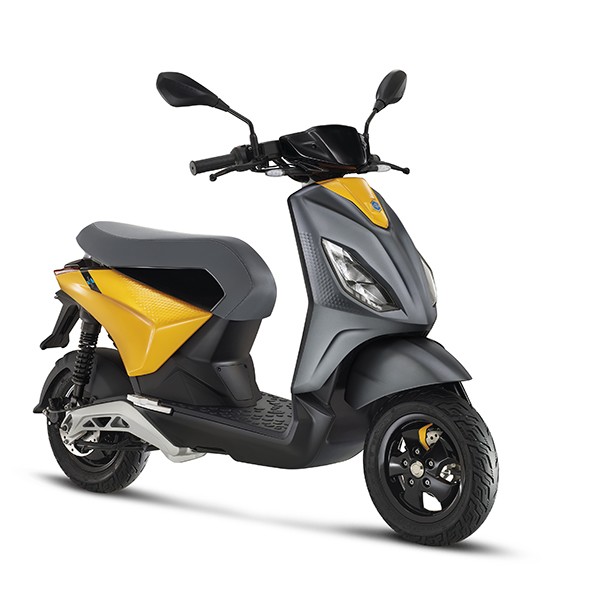 scooter 25km electrisch 29Ah grijs/oranje piaggio1 (one)